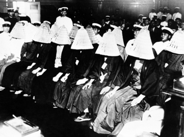 世界恐慌で拡大する格差 日本はテロと戦争の時代へ 戦前経済史講義 なぜ日本人は戦争への道を選んだのか(3) Wedge  ONLINE(ウェッジ・オンライン)