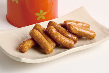 若い世代にも「かりんとう」を！デザイナーとDJが手がける新たな訴求