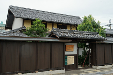 偉人の愛した一室＞伊藤忠・丸紅の原点 初代伊藤忠兵衛の旧邸に残る