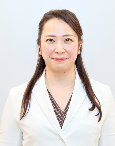 祖父の教え「凡医尽人」ドラマ『19番目のカルテ』で注目の総合診療医が