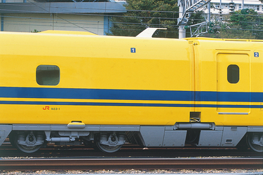 東海道新幹線クイズ⑧＞JR東海とJR西日本のドクターイエローの違いは