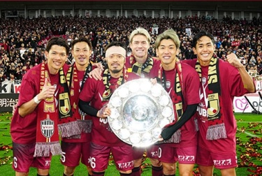 ヴィッセル神戸 J1リーグ優勝二冠記念トロフィー 【公式通販】